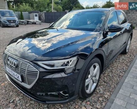 Чорний Ауді E-Tron, об'ємом двигуна 0 л та пробігом 154 тис. км за 19500 $, фото 10 на Automoto.ua
