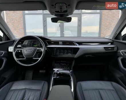 Черный Ауди E-Tron, объемом двигателя 0 л и пробегом 130 тыс. км за 22300 $, фото 42 на Automoto.ua