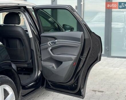 Черный Ауди E-Tron, объемом двигателя 0 л и пробегом 130 тыс. км за 22300 $, фото 61 на Automoto.ua