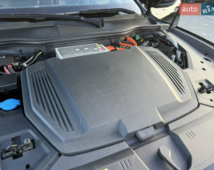 Чорний Ауді E-Tron, об'ємом двигуна 0 л та пробігом 150 тис. км за 26999 $, фото 110 на Automoto.ua