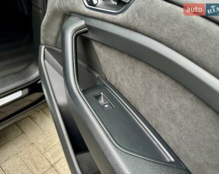 Черный Ауди E-Tron, объемом двигателя 0 л и пробегом 159 тыс. км за 24000 $, фото 100 на Automoto.ua