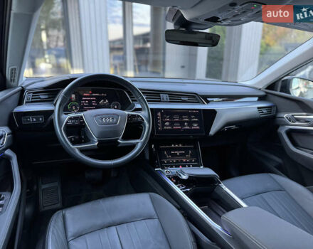 Ауди E-Tron 2020 в Тернополе на Automoto.ua Черный Ауди E-Tron, объемом двигателя 0 л и пробегом 161 тыс. км за 29400 $, фото 60 на Automoto.ua