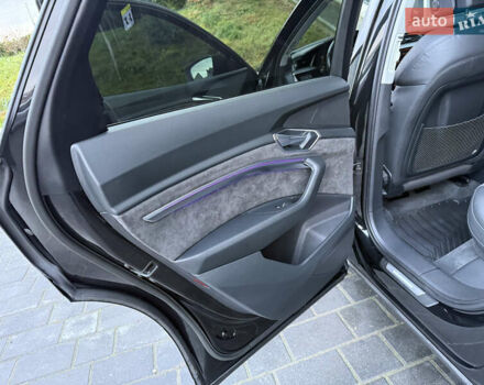 Черный Ауди E-Tron, объемом двигателя 0 л и пробегом 150 тыс. км за 27499 $, фото 57 на Automoto.ua