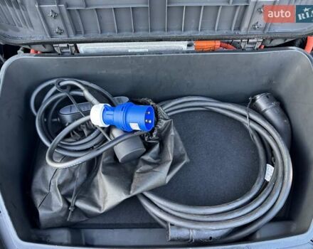 Чорний Ауді E-Tron, об'ємом двигуна 0 л та пробігом 253 тис. км за 24200 $, фото 71 на Automoto.ua