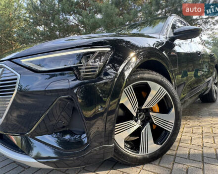 Черный Ауди E-Tron, объемом двигателя 0 л и пробегом 170 тыс. км за 28800 $, фото 8 на Automoto.ua