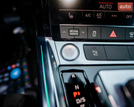 Чорний Ауді E-Tron, об'ємом двигуна 0 л та пробігом 75 тис. км за 29900 $, фото 84 на Automoto.ua