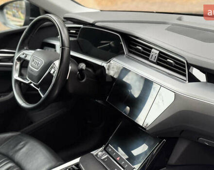 Черный Ауди E-Tron, объемом двигателя 0 л и пробегом 146 тыс. км за 27500 $, фото 21 на Automoto.ua