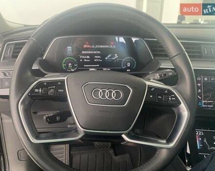 Черный Ауди E-Tron, объемом двигателя 0 л и пробегом 40 тыс. км за 29800 $, фото 23 на Automoto.ua