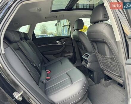 Черный Ауди E-Tron, объемом двигателя 0 л и пробегом 130 тыс. км за 22300 $, фото 60 на Automoto.ua