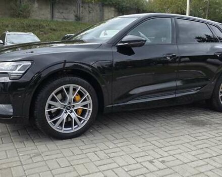 Черный Ауди E-Tron, объемом двигателя 0 л и пробегом 138 тыс. км за 29900 $, фото 4 на Automoto.ua