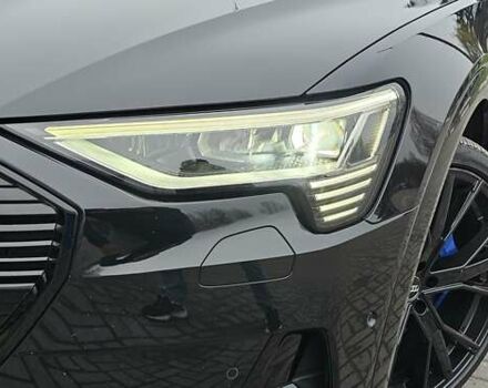 Чорний Ауді E-Tron, об'ємом двигуна 0 л та пробігом 120 тис. км за 33500 $, фото 122 на Automoto.ua