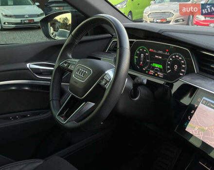 Чорний Ауді E-Tron, об'ємом двигуна 0 л та пробігом 78 тис. км за 33000 $, фото 37 на Automoto.ua