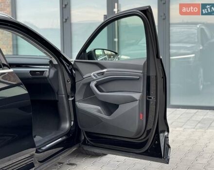Черный Ауди E-Tron, объемом двигателя 0 л и пробегом 130 тыс. км за 22300 $, фото 55 на Automoto.ua