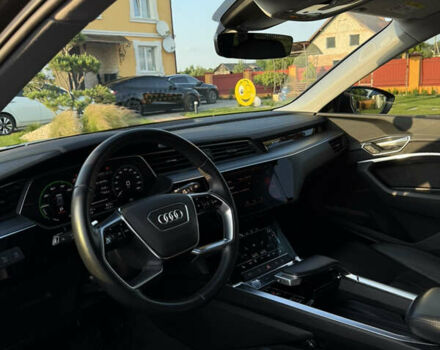 Чорний Ауді E-Tron, об'ємом двигуна 0 л та пробігом 117 тис. км за 33000 $, фото 13 на Automoto.ua