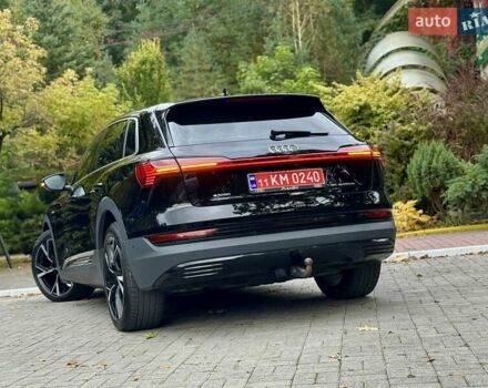Чорний Ауді E-Tron, об'ємом двигуна 0 л та пробігом 159 тис. км за 24500 $, фото 46 на Automoto.ua