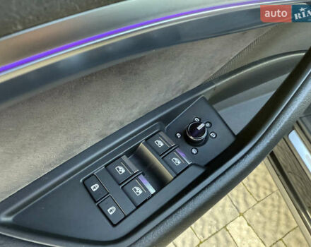 Чорний Ауді E-Tron, об'ємом двигуна 0 л та пробігом 150 тис. км за 25900 $, фото 69 на Automoto.ua