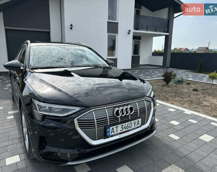 Черный Ауди E-Tron, объемом двигателя 0 л и пробегом 130 тыс. км за 26500 $, фото 1 на Automoto.ua