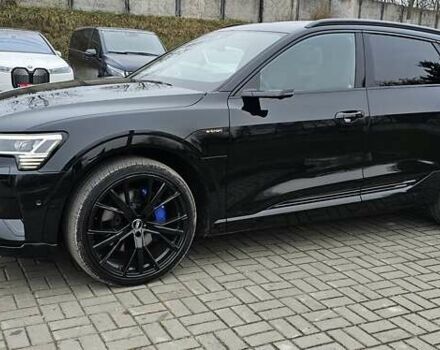 Чорний Ауді E-Tron, об'ємом двигуна 0 л та пробігом 120 тис. км за 33500 $, фото 16 на Automoto.ua