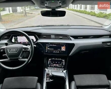 Черный Ауди E-Tron, объемом двигателя 0 л и пробегом 59 тыс. км за 33500 $, фото 23 на Automoto.ua