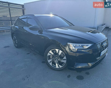 Чорний Ауді E-Tron, об'ємом двигуна 0 л та пробігом 155 тис. км за 29499 $, фото 14 на Automoto.ua