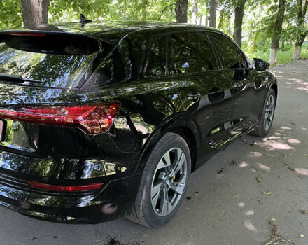 Черный Ауди E-Tron, объемом двигателя 0 л и пробегом 199 тыс. км за 27999 $, фото 19 на Automoto.ua