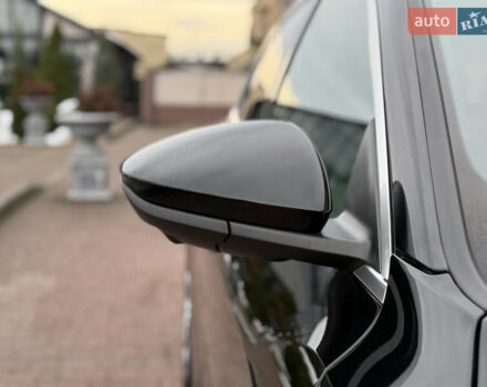 Чорний Ауді E-Tron, об'ємом двигуна 0 л та пробігом 51 тис. км за 31499 $, фото 10 на Automoto.ua