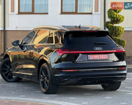 Чорний Ауді E-Tron, об'ємом двигуна 0 л та пробігом 150 тис. км за 25900 $, фото 42 на Automoto.ua