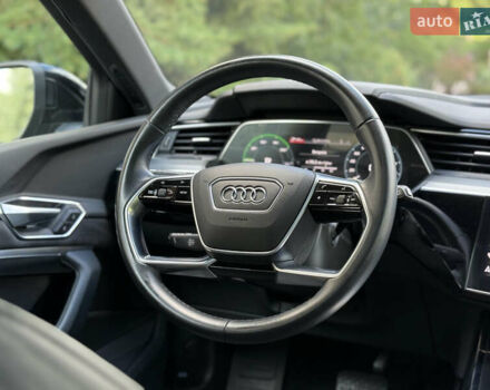 Чорний Ауді E-Tron, об'ємом двигуна 0 л та пробігом 103 тис. км за 29999 $, фото 39 на Automoto.ua