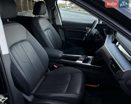Чорний Ауді E-Tron, об'ємом двигуна 0 л та пробігом 175 тис. км за 22800 $, фото 9 на Automoto.ua