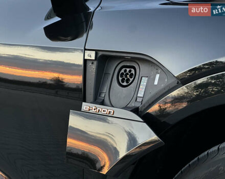 Ауди E-Tron 2020 в Тернополе на Automoto.ua Черный Ауди E-Tron, объемом двигателя 0 л и пробегом 119 тыс. км за 28500 $, фото 41 на Automoto.ua