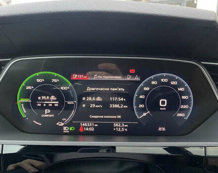 Черный Ауди E-Tron, объемом двигателя 0 л и пробегом 146 тыс. км за 31900 $, фото 14 на Automoto.ua