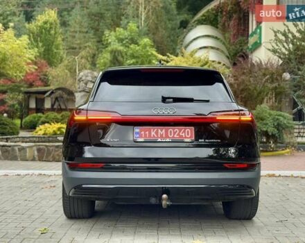 Чорний Ауді E-Tron, об'ємом двигуна 0 л та пробігом 159 тис. км за 24500 $, фото 64 на Automoto.ua