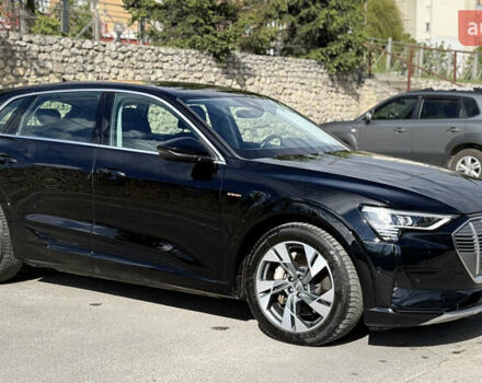 Черный Ауди E-Tron, объемом двигателя 0 л и пробегом 146 тыс. км за 27000 $, фото 7 на Automoto.ua