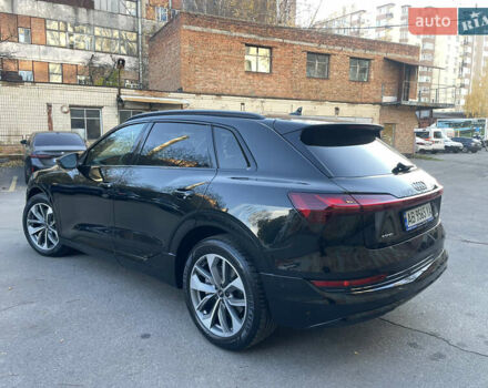 Ауди E-Tron 2020 в Виннице на Automoto.ua Черный Ауди E-Tron, объемом двигателя 0 л и пробегом 119 тыс. км за 28400 $, фото 3 на Automoto.ua