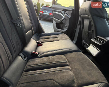 Чорний Ауді E-Tron, об'ємом двигуна 0 л та пробігом 150 тис. км за 26999 $, фото 86 на Automoto.ua