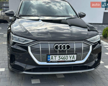 Черный Ауди E-Tron, объемом двигателя 0 л и пробегом 130 тыс. км за 26500 $, фото 12 на Automoto.ua