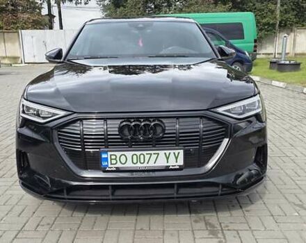 Чорний Ауді E-Tron, об'ємом двигуна 0 л та пробігом 138 тис. км за 29900 $, фото 10 на Automoto.ua