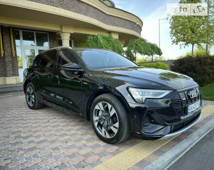 Чорний Ауді E-Tron, об'ємом двигуна 0 л та пробігом 22 тис. км за 39900 $, фото 6 на Automoto.ua