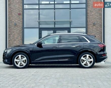 Черный Ауди E-Tron, объемом двигателя 0 л и пробегом 130 тыс. км за 22300 $, фото 12 на Automoto.ua