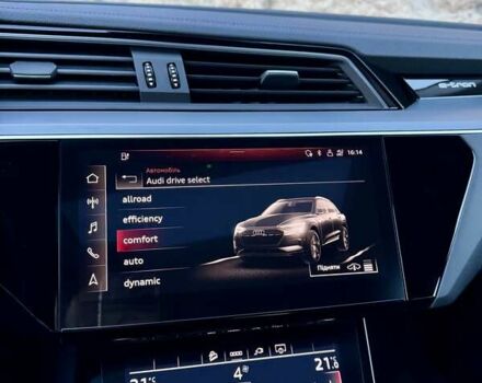 Чорний Ауді E-Tron, об'ємом двигуна 0 л та пробігом 253 тис. км за 24200 $, фото 51 на Automoto.ua