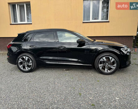 Ауді E-Tron 2020 у Львові на Automoto.ua Чорний Ауді E-Tron, об'ємом двигуна 0 л та пробігом 78 тис. км за 30999 $, фото 4 на Automoto.ua