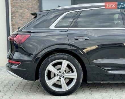 Черный Ауди E-Tron, объемом двигателя 0 л и пробегом 130 тыс. км за 22300 $, фото 30 на Automoto.ua