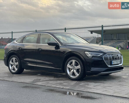 Чорний Ауді E-Tron, об'ємом двигуна 0 л та пробігом 78 тис. км за 26500 $, фото 8 на Automoto.ua
