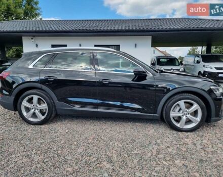 Чорний Ауді E-Tron, об'ємом двигуна 0 л та пробігом 154 тис. км за 19500 $, фото 2 на Automoto.ua