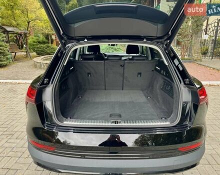 Чорний Ауді E-Tron, об'ємом двигуна 0 л та пробігом 159 тис. км за 24500 $, фото 121 на Automoto.ua