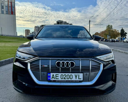 Ауди E-Tron 2020 в Днепре (Днепропетровске) на Automoto.ua Черный Ауди E-Tron, объемом двигателя 0 л и пробегом 101 тыс. км за 27900 $, фото 26 на Automoto.ua