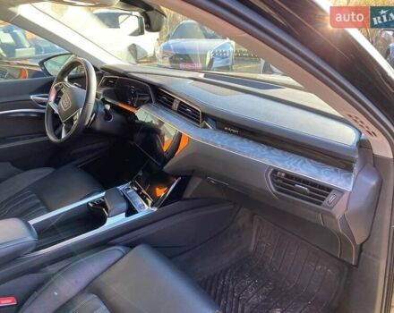 Черный Ауди E-Tron, объемом двигателя 0 л и пробегом 61 тыс. км за 36500 $, фото 7 на Automoto.ua