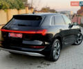 Чорний Ауді E-Tron, об'ємом двигуна 0 л та пробігом 96 тис. км за 24500 $, фото 5 на Automoto.ua