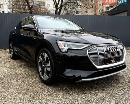 Черный Ауди E-Tron, объемом двигателя 0 л и пробегом 32 тыс. км за 35500 $, фото 8 на Automoto.ua