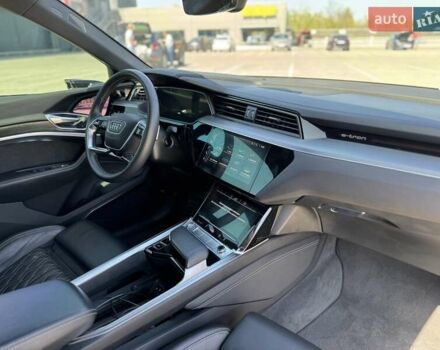 Ауді E-Tron 2020 у Києві на Automoto.ua Чорний Ауді E-Tron, об'ємом двигуна 0 л та пробігом 44 тис. км за 35999 $, фото 55 на Automoto.ua